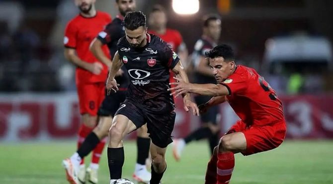 بازگشت شور هواداران به یادگار امام؛ تراکتور و پرسپولیس با تماشاگر شد