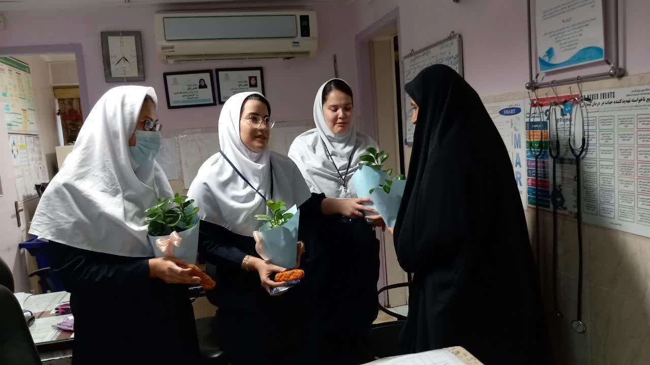 تقدیر از درمانگران سفیدپوش