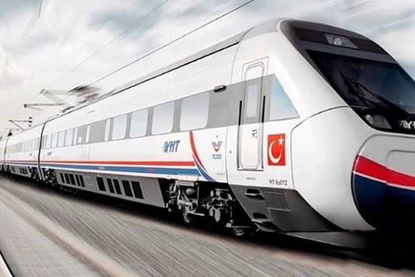 مسافران ایرانی با قطار پُرسرعت به آنکارا می‌روند 