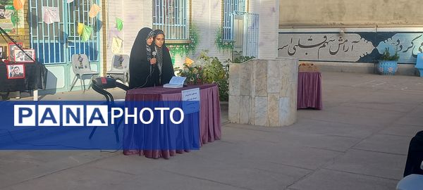 جلسه انجمن اولیا و مربیان در دبیرستان شهید محمدی‌پور