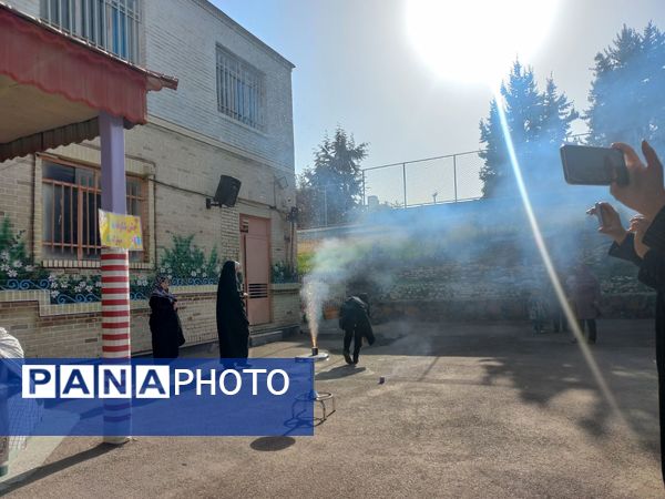 مراسم روز اول مهر و به صدا درآوردن زنگ مهر و مقاومت و ایثار