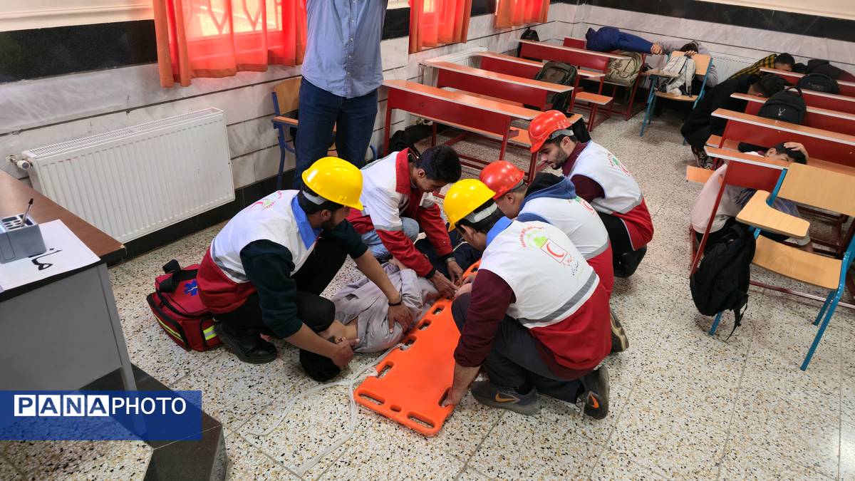 بیست‌وهفتمین مانور زلزله و ایمنی در مدارس شهرستان محلات 