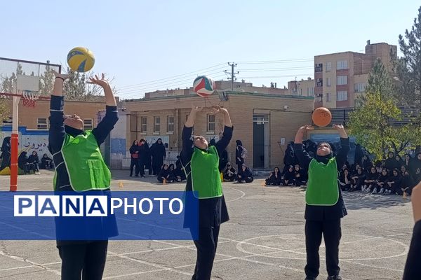 افتتاحیه المپیاد ورزشی درون مدرسه ای در دبیرستان مهر نیشابور