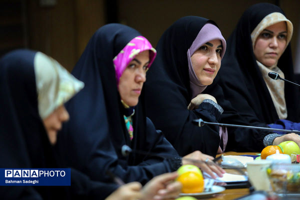 نشست صمیمی وزیر آموزش و پرورش با اعضای فراکسیون زنان مجلس شورای اسلامی