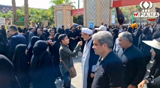 برگزاری مراسم پیاده روی جاماندگان اربعین حسینی با حضور پرشور مردم