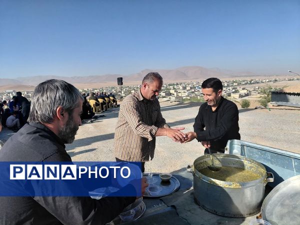 برگزاری مراسم پرفیض دعای ندبه در تپه نورالشهدا شهر نقنه