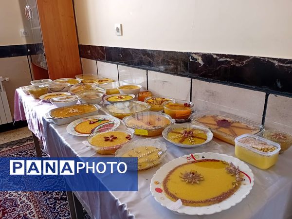 جشنواره شله زرد به مناسبت هفته بهداشت روان در مدرسه مادرمهربان خلیل آباد