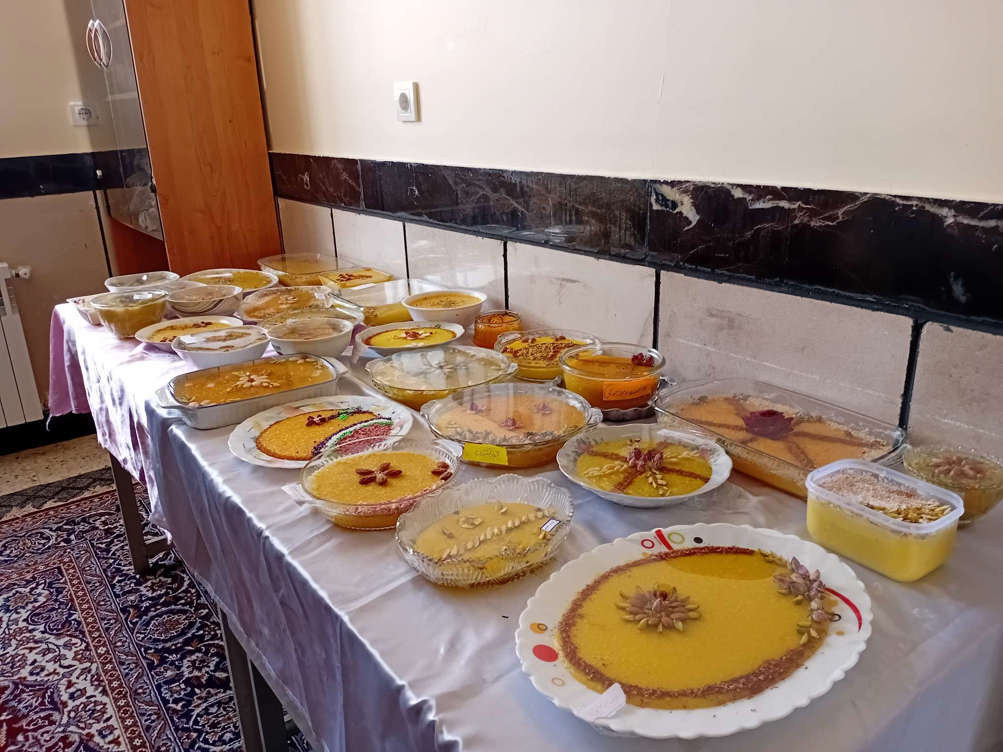 جشنواره شله زرد به مناسبت هفته بهداشت روان در مدرسه مادرمهربان خلیل آباد