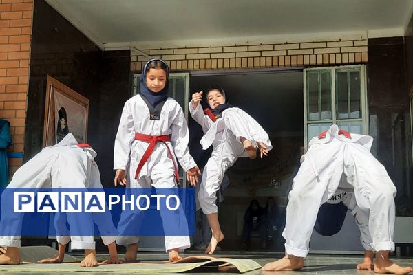 المپیاد درون مدرسهای در مدارس بهارستان دو