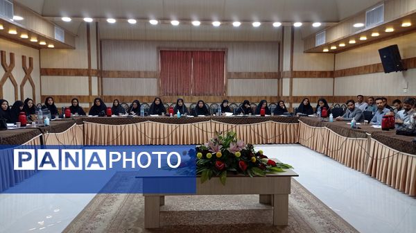 هم‌اندیشی مربیان و معاونین پرورشی در خلیل آباد