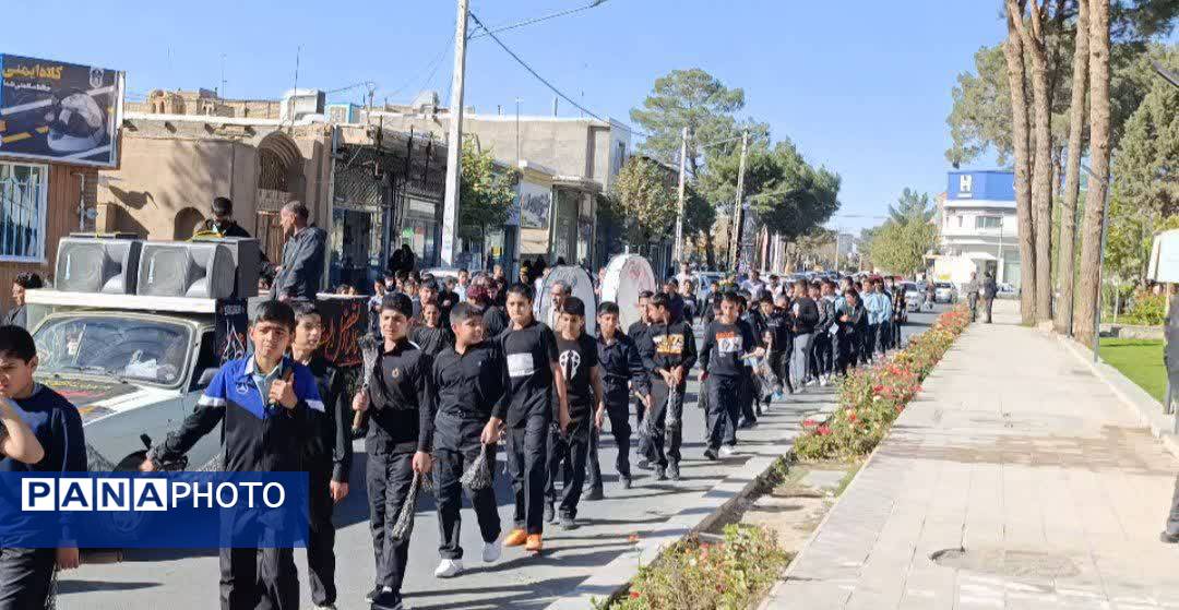 برپایی هیئت عزاداری دانش‌آموزی «قاسم ابن الحسن(ع)» در دبیرستان رئیس‌زاده خلیل‌آباد