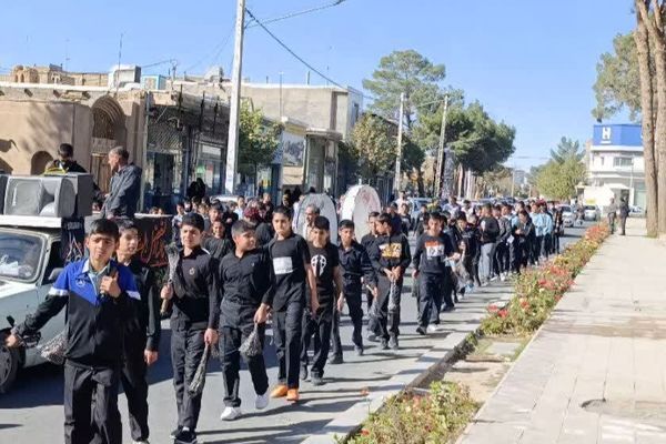 برپایی هیئت عزاداری دانش‌آموزی «قاسم ابن الحسن(ع)» در دبیرستان رئیس‌زاده خلیل‌آباد