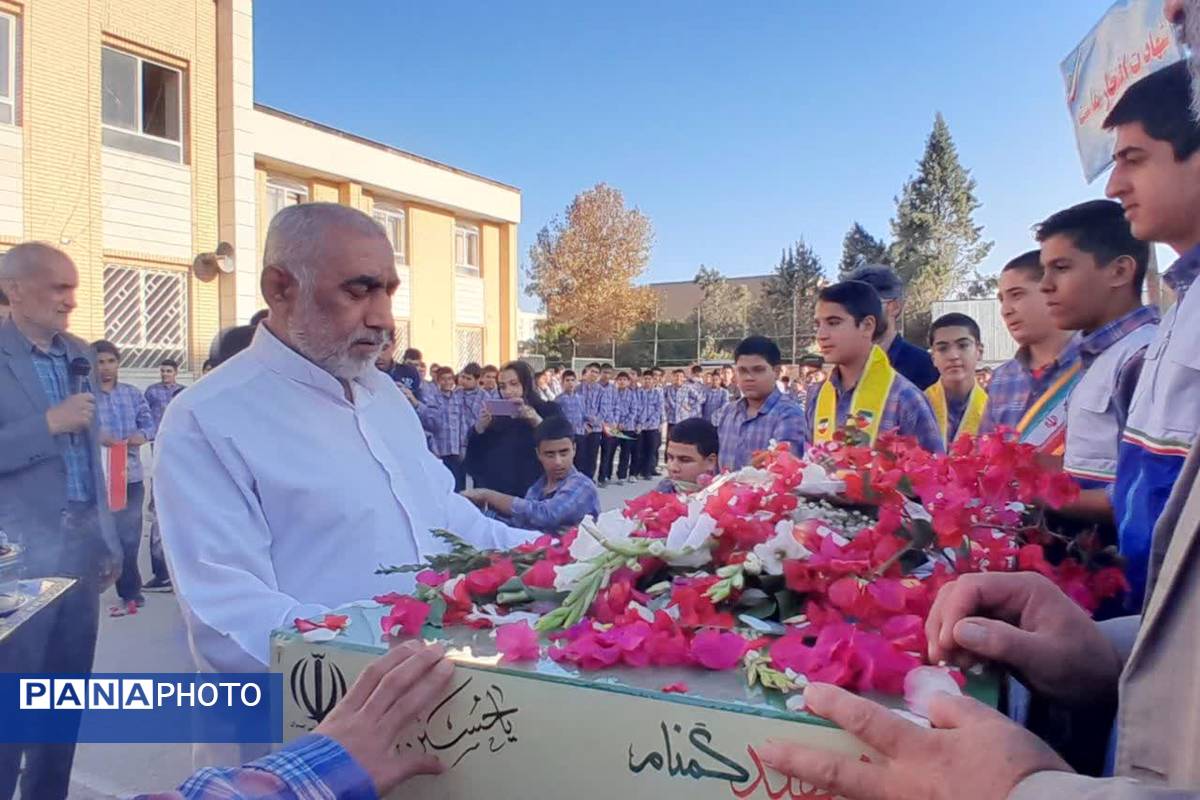 استقبال از شهید گمنام در دبیرستان معارف صدرا ولایت 