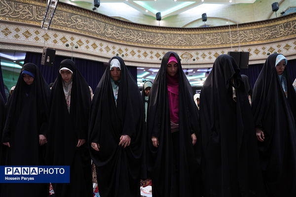 حضور وزیر آموزش و پرورش در جمع دانش‌آموزان معتکف