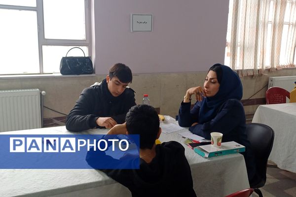 المپیاد رویش رقابتی مفرح و جذاب با حضور دانش‌آموزان  پسر مقطع متوسطه ناحیه ۳شیراز 