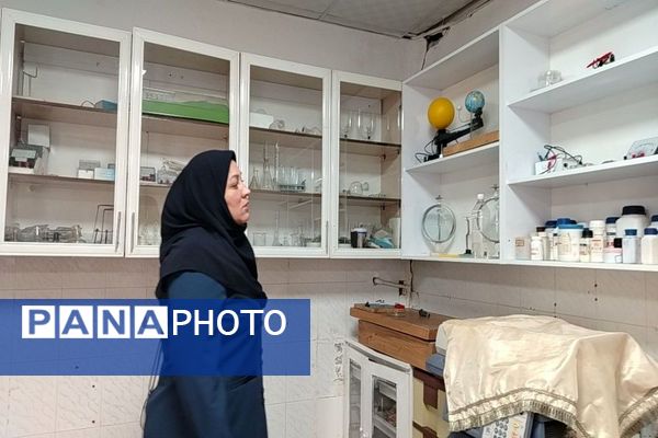 گرامیداشت روز آزمایشگاه در آموزشگاه شهید مجید دهنوی نیشابور