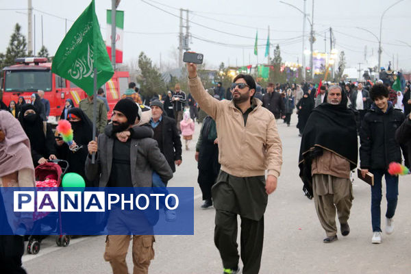 جلوه های حضور خادمان نوجوان در شادپیمایی مسجد جمکران