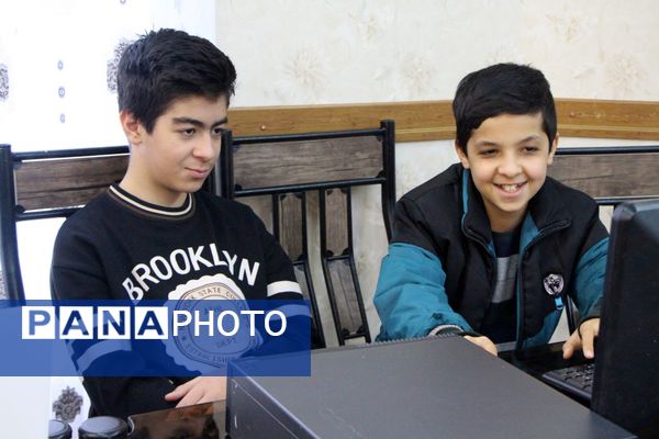 حضور جوانان و نخبگان خلاق در دومین رویداد تولید محتوای دیجیتال شهرستان بن