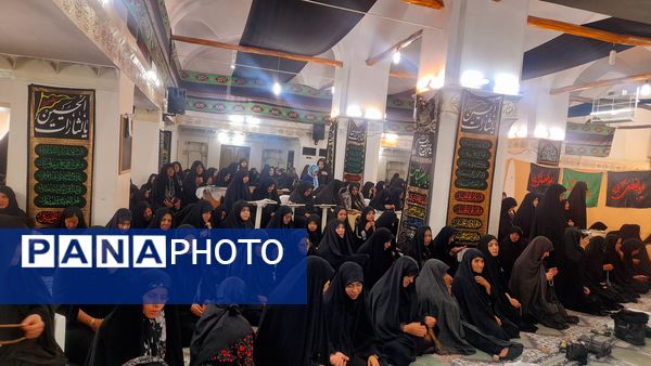 حضور مردم شهرستان نیم‌ور و محلات در پیاده‌روی جاماندگان اربعین