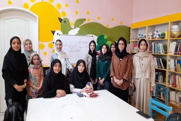  آموزش تعیین گروه خونی ویژه اعضای کانون پرورش فکری کودکان و نوجوانان در قم