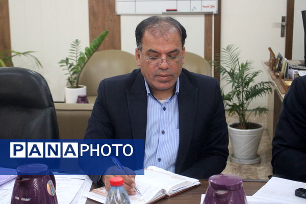 سلسله نشست‌های هفتگی افق تربیت شهرستان کنگان