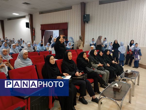  افتتاحیه پارک سلامت و آغاز به کار سفیران محیط یار  دبستان بنت الهدی صدر