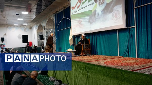 گرامیداشت حماسه  ۹ دی در کاشمر