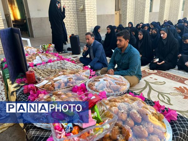 آغاز روز دانش‌آموزان رودخانه با قرائت زیارت عاشورا