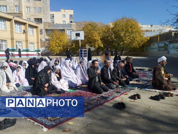 سجده‌ای برای آبادی