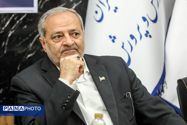 دیدار معاون اول رئیس‌جمهور با اعضای باشگاه و مدال‌آوران المپیادی