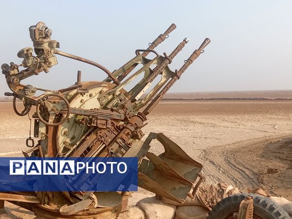 بازدید دانش آموزان خادم الشهدا از طلائیه 