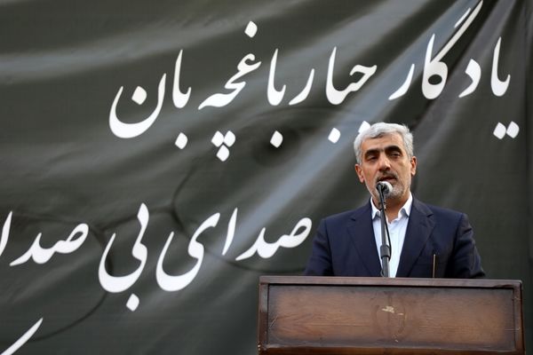 مرحوم جبار باغچه‌بان و مرحومه ثمینه‌ باغچه‌بان بخشی از هویت تعلیم و تربیت هستند و صدای بی‌صدایان شدند