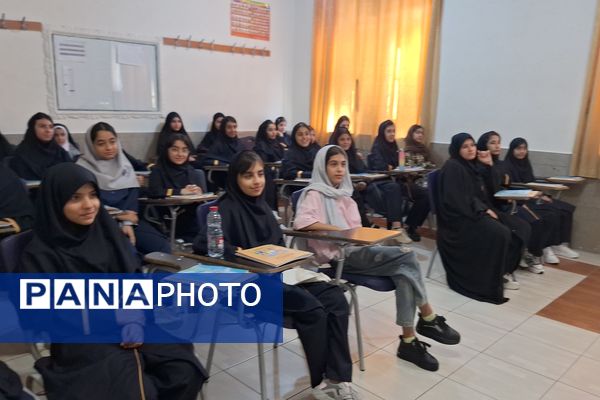 آغاز فصل رویش با جوانه های امید ناحیه 3 شیراز 