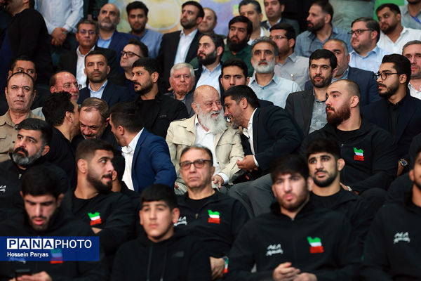 جشن قهرمانی تیم‌های ملی کشتی آزاد و فرنگی ایران