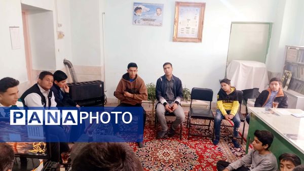 برگزاری جلسه فرمانده واحد‌های بسیج دانش‌آموزی در شهرستان خلیل‌آباد 