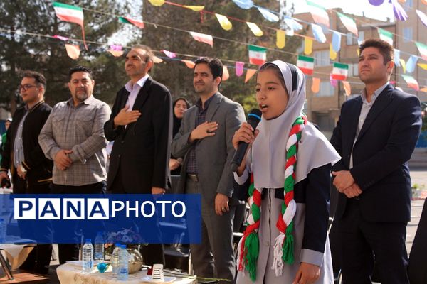 برگزاری المپیاد ورزشی درون مدرسه‌ای در بهارستان‌دو