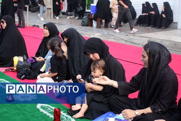 برپایی سفره حضرت رقیه(س) در زنجان