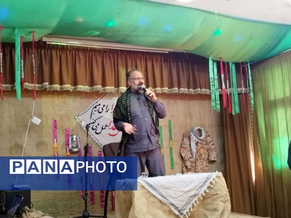 یادواره شهدای دانش‌آموزی در مدارس پسرانه و دخترانه اقلید  