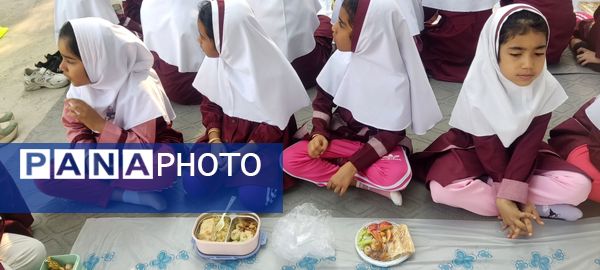 برگزاری صبحانه سلامت در مدارس فین