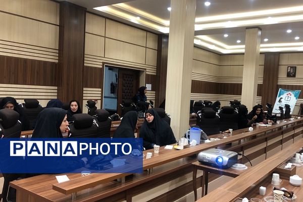 دوره تربیت مربی در حوزه عفاف و حجاب در ناحیه 2 شهرری 