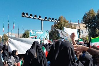 حضور مردم شهرستان الشتر در راهپیمایی ۱۳ آبان