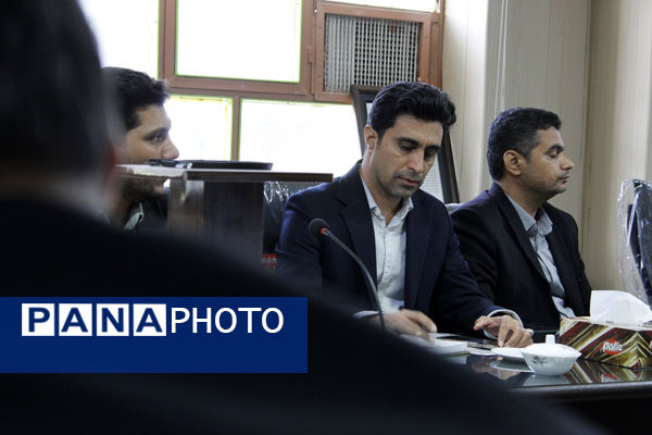 نشست جمع بندی بازدید‌های پروژه مهر از شهرستان‌های گرمه و جاجرم