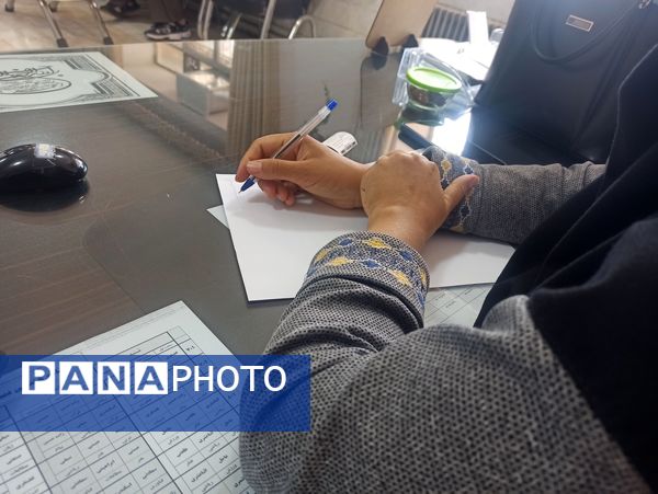  جلسه اول شورای دانش آموزی دبیرستان نمونه اندیشه 