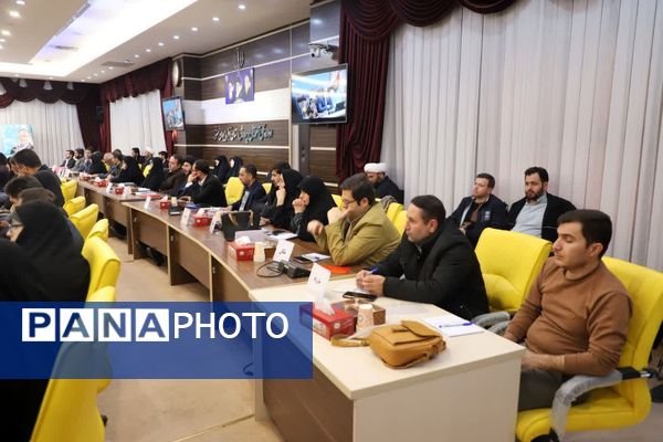 کارگاه توان افزایی کارشناسان قرآن، عترت و نماز و مدیران دارالقرآن‌های استان آذربایجان شرقی 