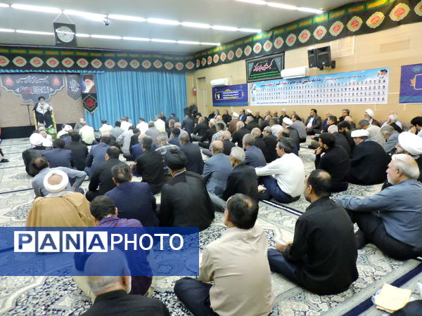 مراسم شهادت امام سجاد (ع) در دفتر نماینده ولی فقیه در یزد