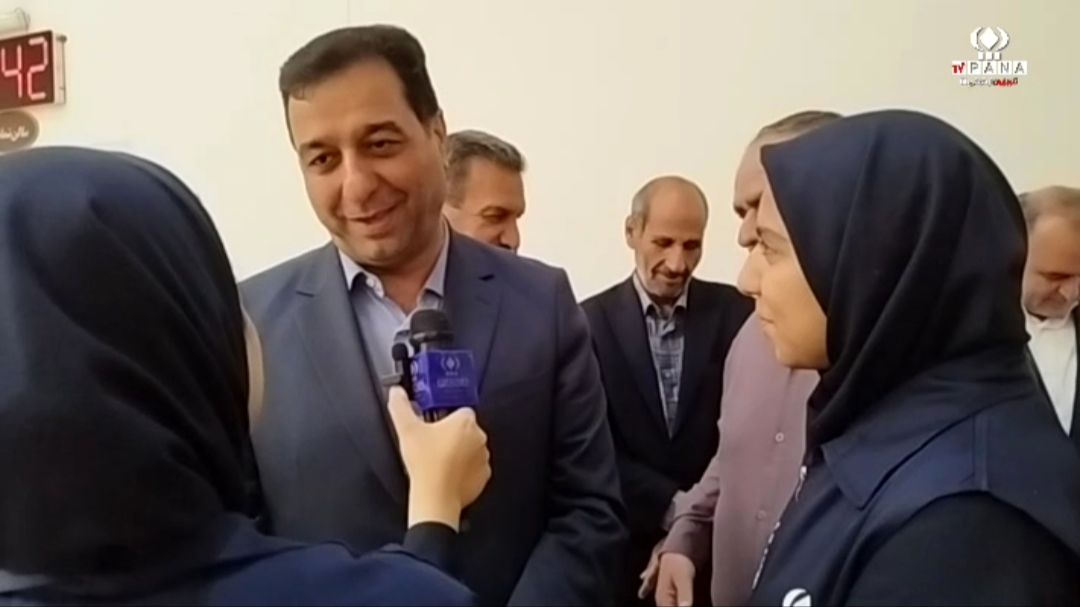 معلم کلاس اولم با تشویق های خود باعث خوش خطی شاگردانش شد