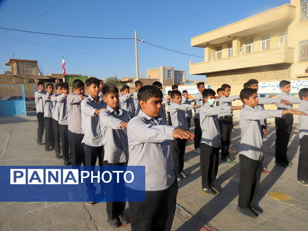 صبحگاهی شاد و پرنشاط در مدارس خاتم