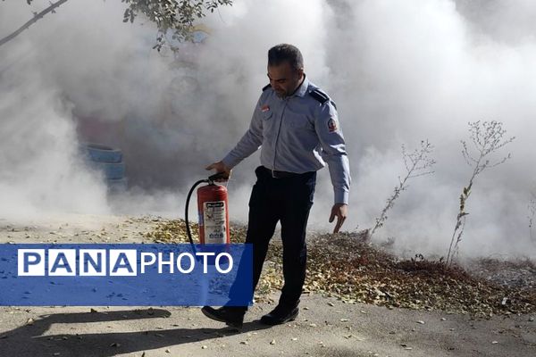 مانور زلزله و ایمنی در مدارس فیروزکوه