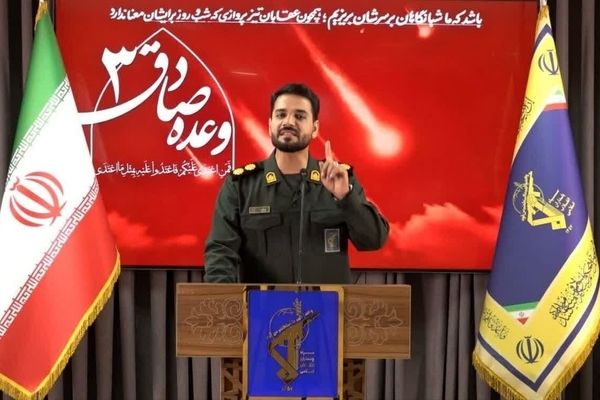 سرهنگ تاجیک: به آسمان سرزمین‌های اشغالی تسلط کامل یافته‌ایم
