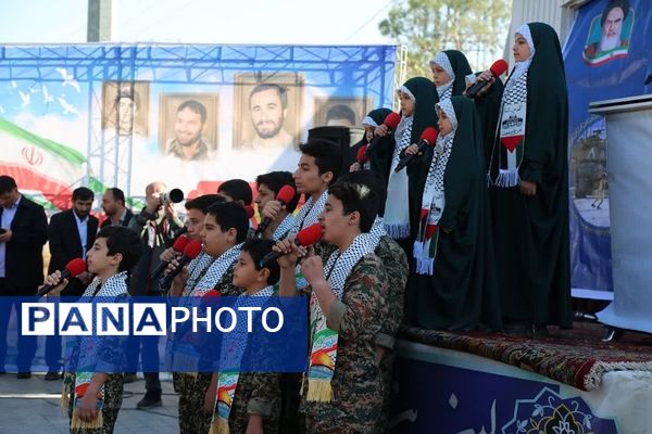 افتتاحیه ملی اردوی راهیان نور همزمان با گرامیداشت روز نوجوان و هفته بسیج دانش‌آموزی در گلزار شهدای تهران